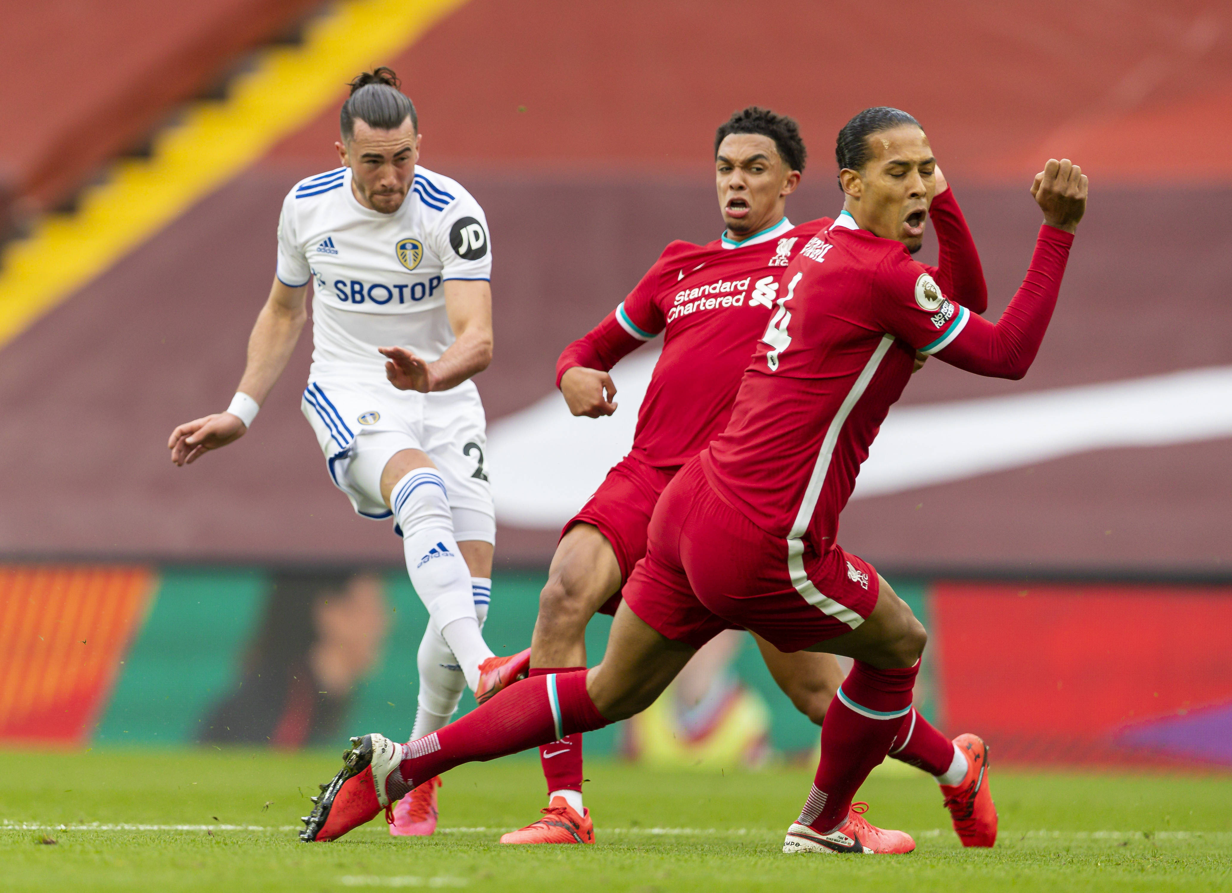 雷火电竞合作-南安普顿对决布莱顿，强弱对决谁能获胜？的简单介绍