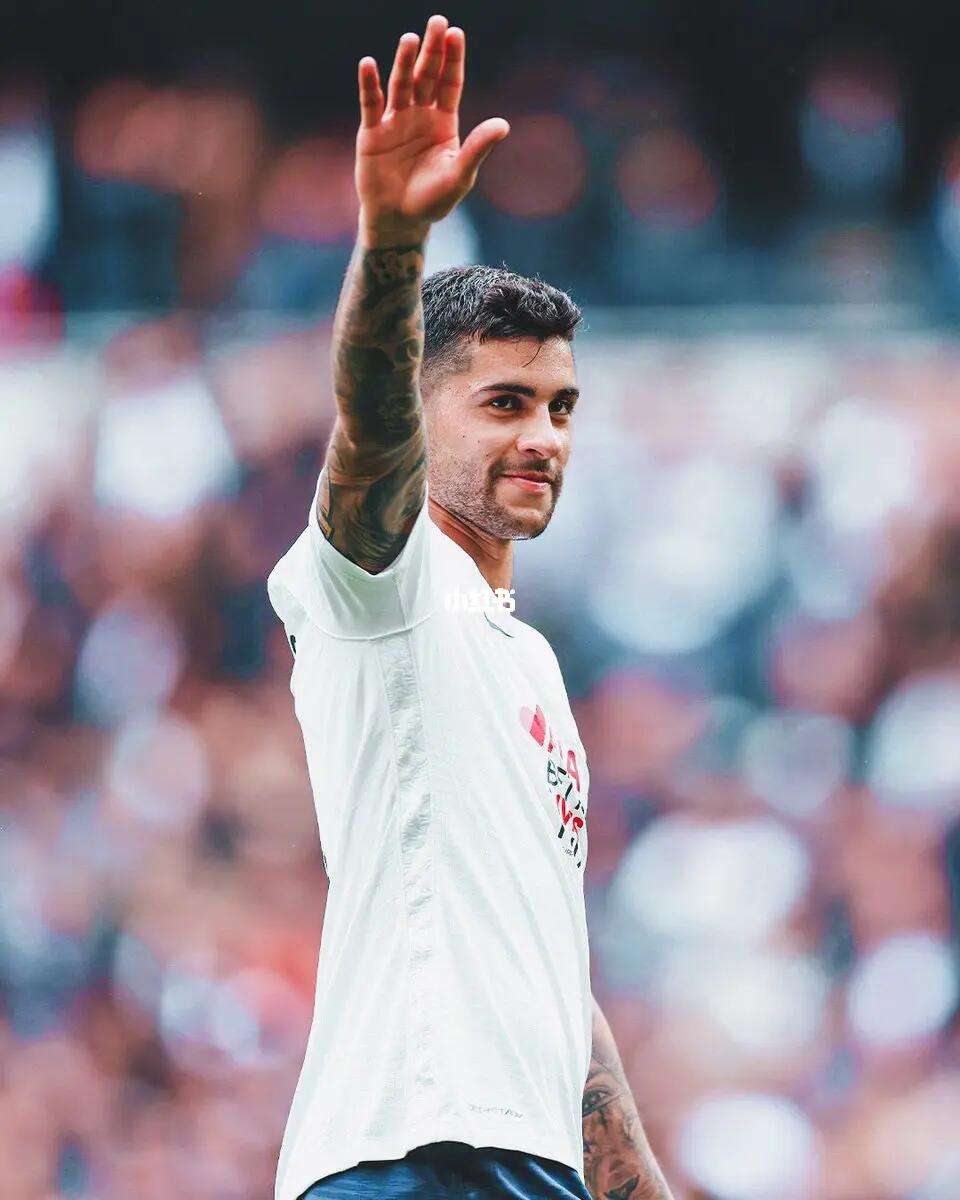 雷火电竞合作-阿根廷男篮前锋荣膺年度最佳球员