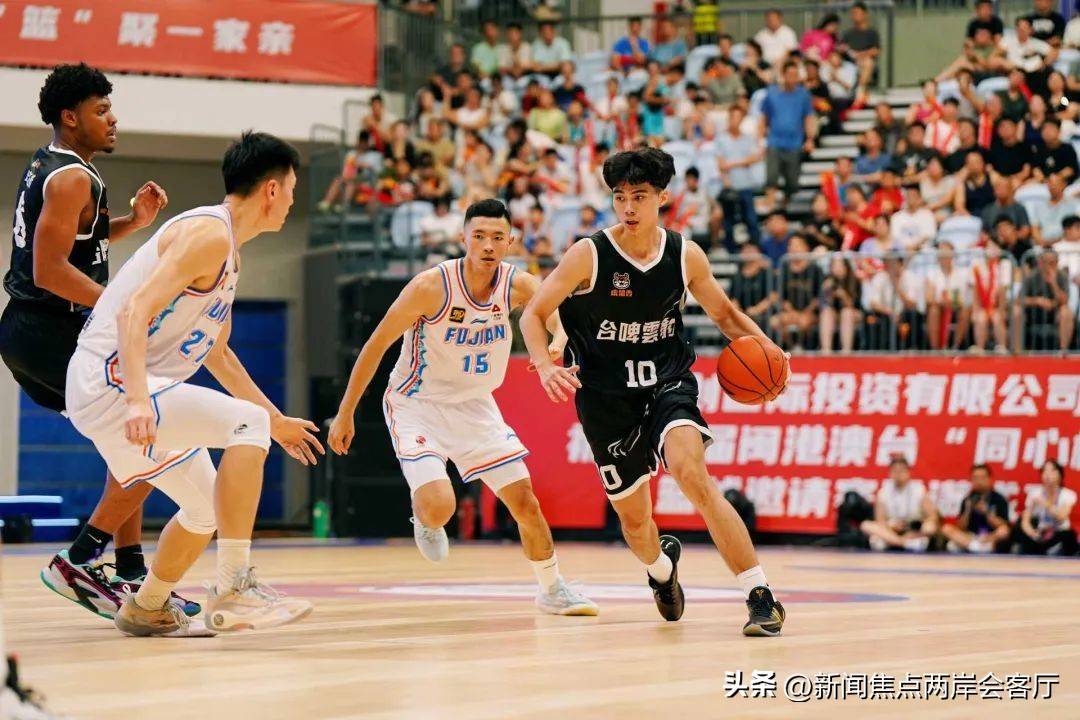 高能篮球对决震撼全国球迷! 高能篮球对决震撼全国球迷!