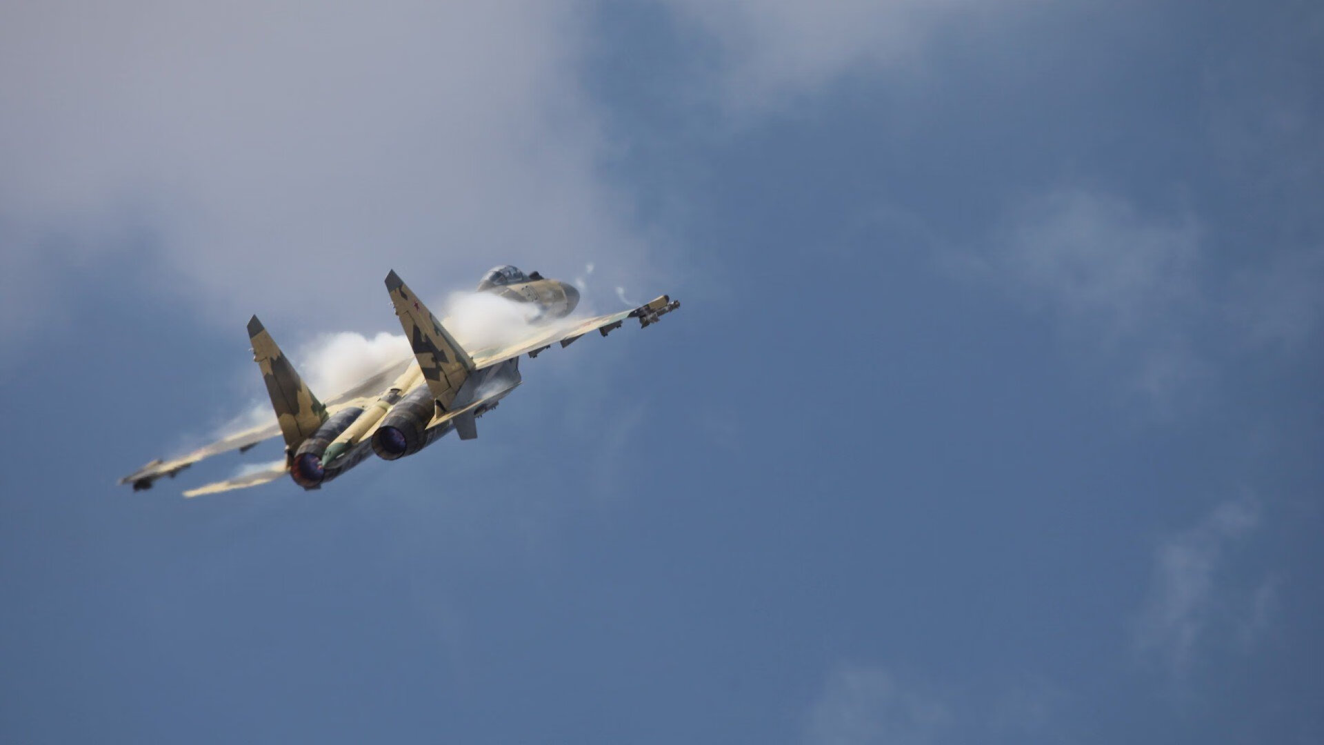 雷火电竞主播-奥利维耶爆发！比利亚雷亚尔关键战突围玻利维亚