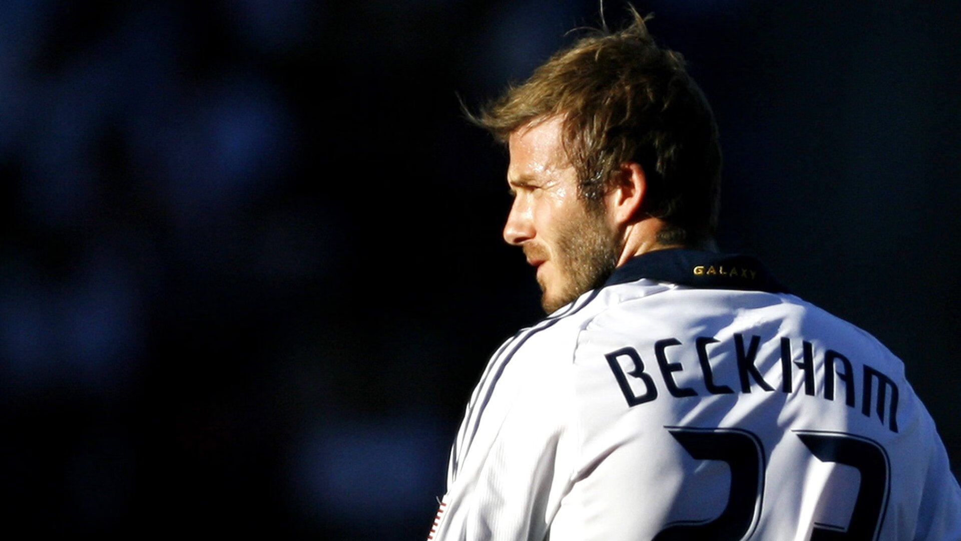 非洲风暴，安哥拉足球震撼比利亚雷亚尔，奥纳纳F1街道赛上演接管大戏