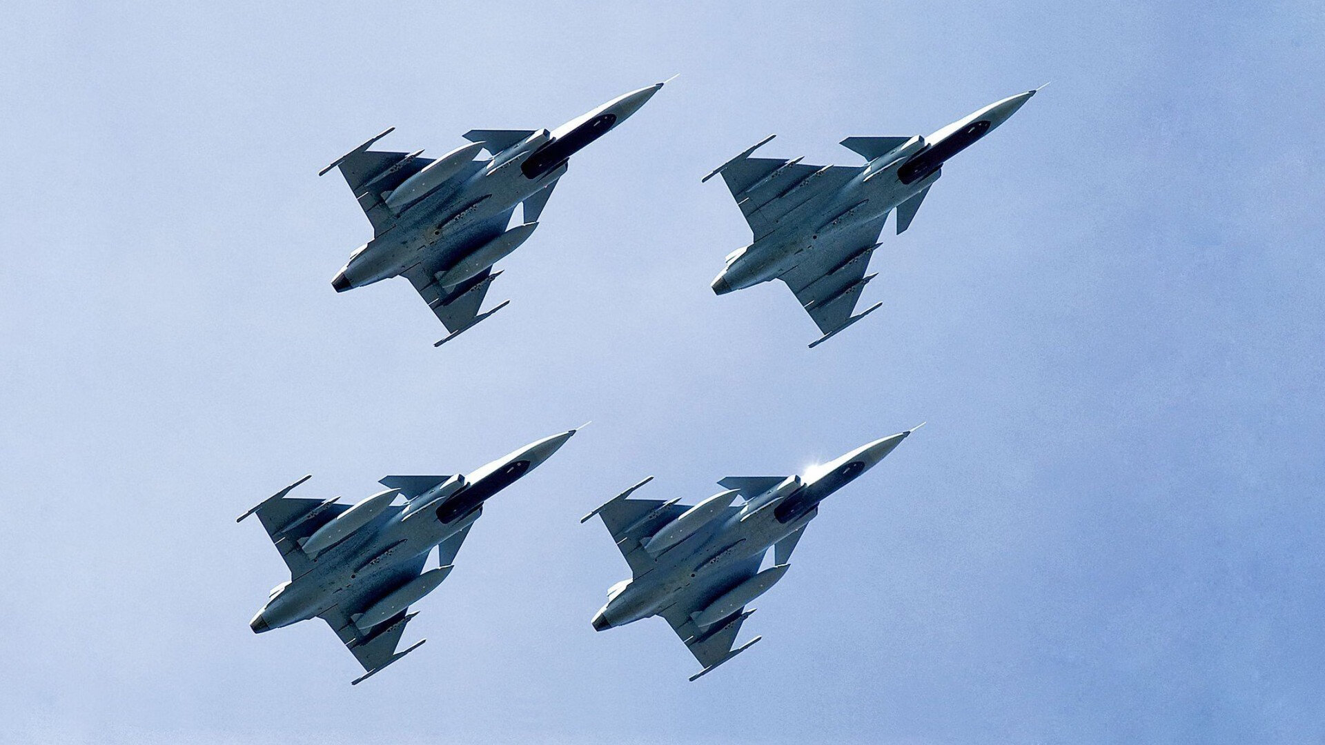 风暴之眼与永恒弦歌，基耶萨的爆发与哥伦比亚巅峰对决，在卡塔尔写下足球的辩证诗