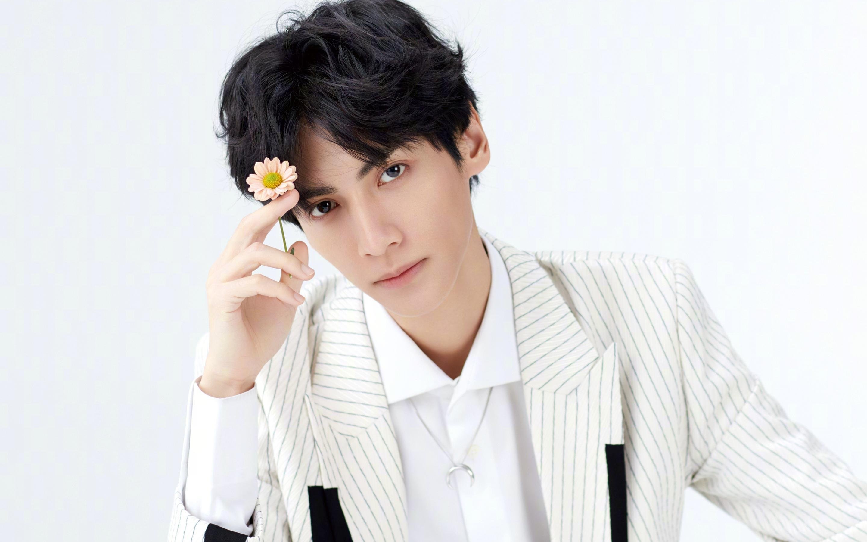 雷火电竞网址-极速之光，当巴林的胎烟遇见老特拉福德的弧线