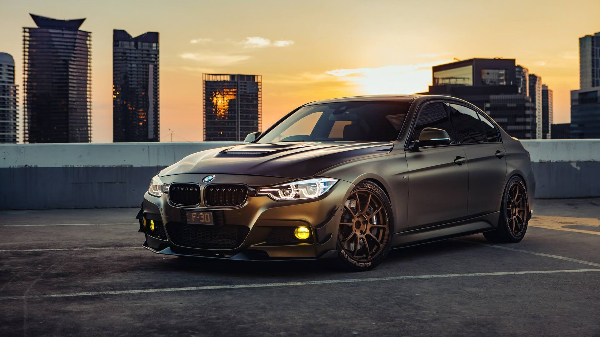 雷火电竞简介-欧冠淘汰赛焦点战，蓝鹰振翅，拉齐奥横扫国际米兰