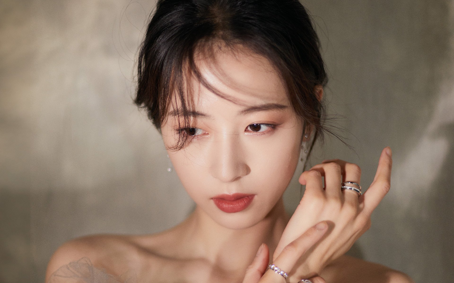 雷火电竞主播-恩佐·费尔南德斯，横跨三大洲的足球浪人，一脚踢碎卡塔尔的淘金梦